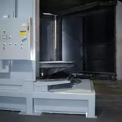 Conçue pour le nettoyage industriel, la laveuse de pièces à grande capacité PROCECO garantit un lavage efficace et complet des composants lourds.