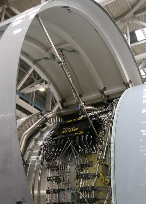 Fluorescent-penetrant-inspection-in-aerospace-industry