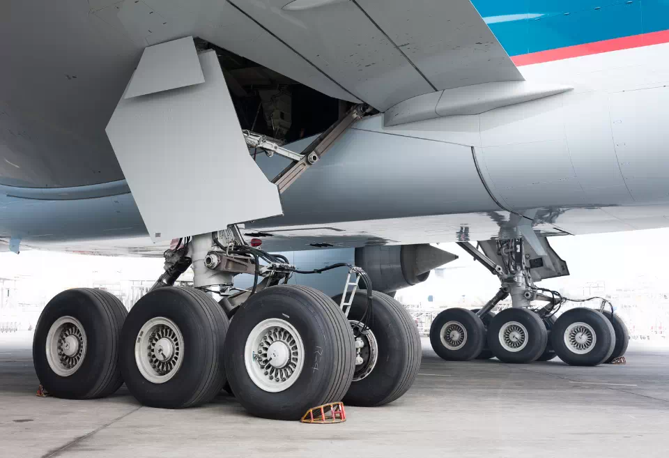 Aircraft Wheel and Brakes